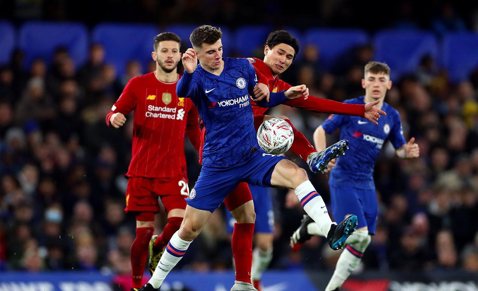 详解棒球规则中的打击干扰判定当捕手手套触碰到打者的球棒